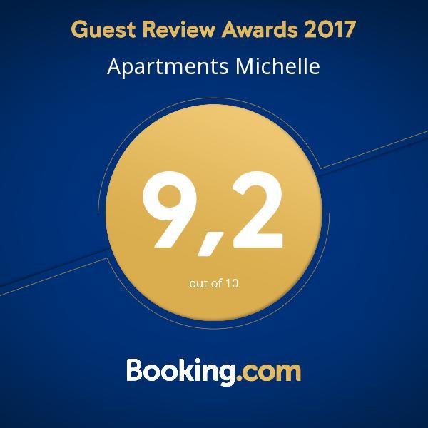 Apartments Michelle Umag Exterior photo
